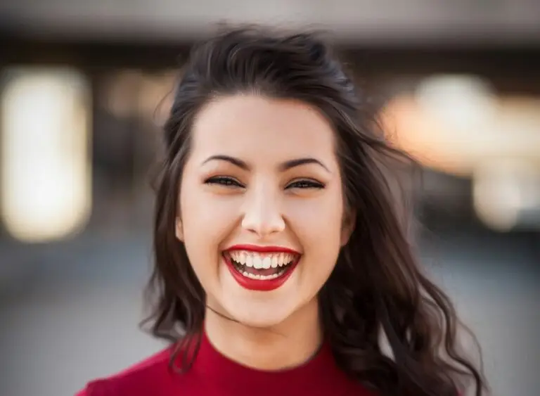 EMDR what to expect: A young woman preparing for EMDR therapy, confident and informed about the process.